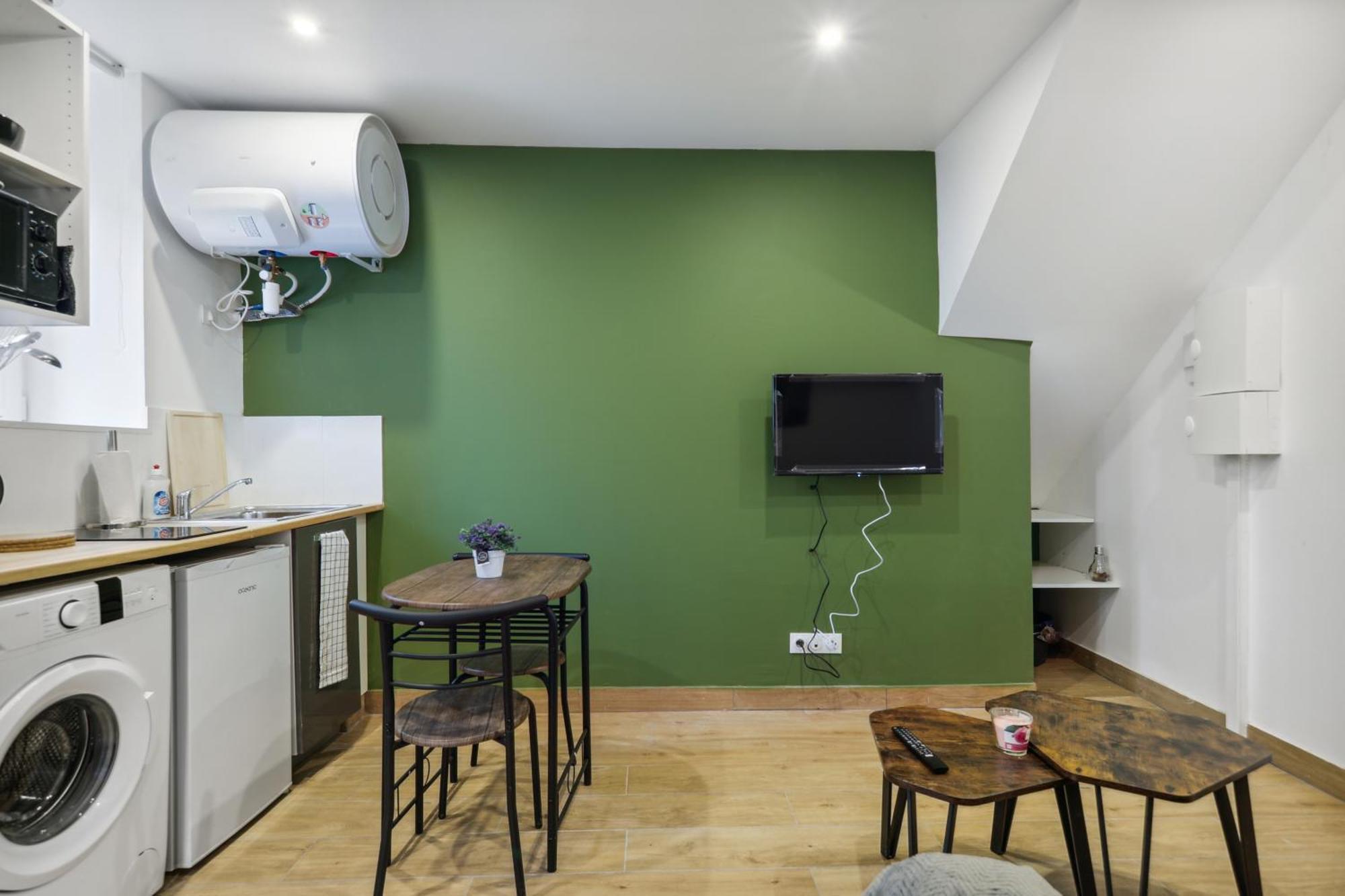 Chic Cosy Apart With Parking La Ferte-sous-Jouarre Exterior photo